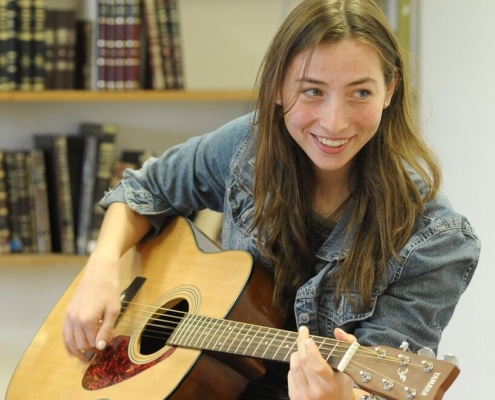 YgAk5V3mVbhn_8SjTwXSHsm6b6dUhijufcQ4rej_Wss