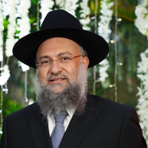 תמונה של הרב יחזקאל מנת